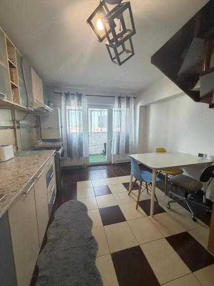 Apartament 3 camere , central , Radauti - 8