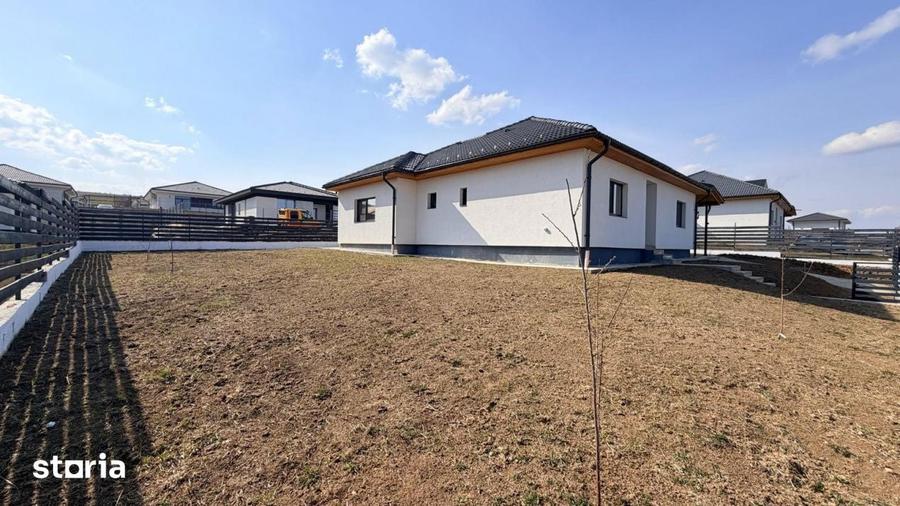 Casa in Corusu - mobilier personalizat si teren de 725mp - 14