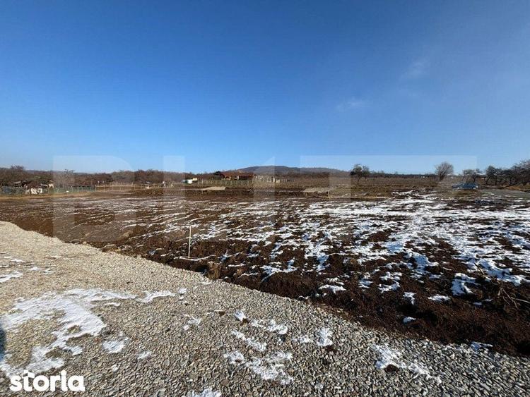 Teren intravilan de vanzare, 500 mp, zona Leoni - 2