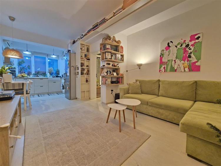 Apartament 3 camere, mobilat, etaj 4/8, BLOC NOU, Palas - 1