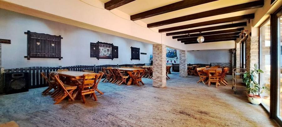Pensiune deosebita, locuri de cazare, restaurant, pizzerie si spatii comerciale - 3