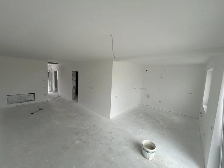 Casă cu 4 camere cu Teren 315 Mp în Moșnița Veche