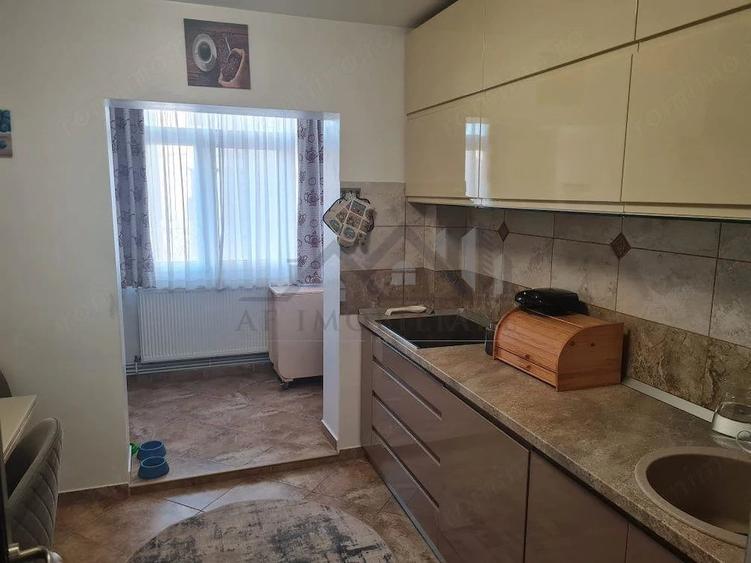 Apartament cu 2 camere decomandat în Filiași