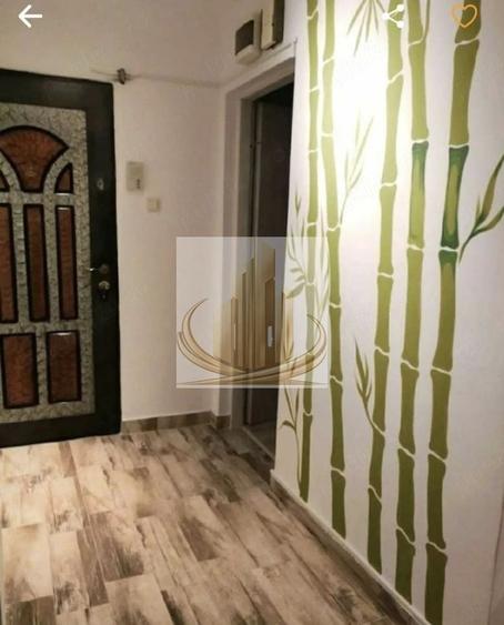 Apartament cu 3 camere decomandat, mobilat în Aradului