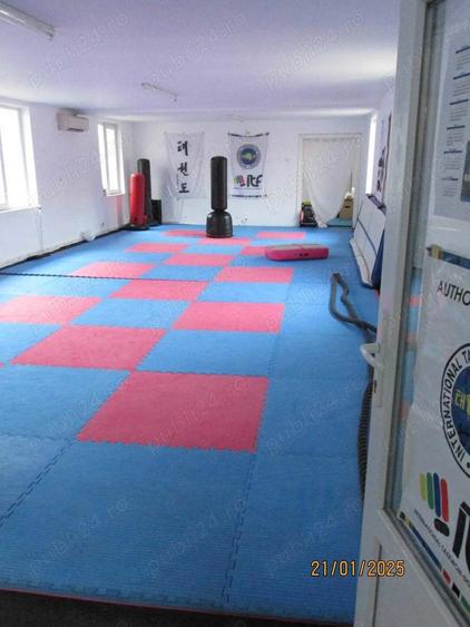 Spațiu comercial, de 200 mp, în Central