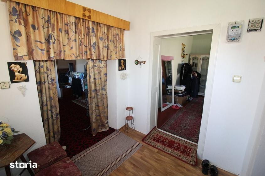 Casă cu 4 camere cu Teren 232 Mp în Central