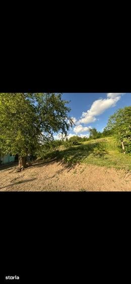 Teren de 5550 mp, în Central