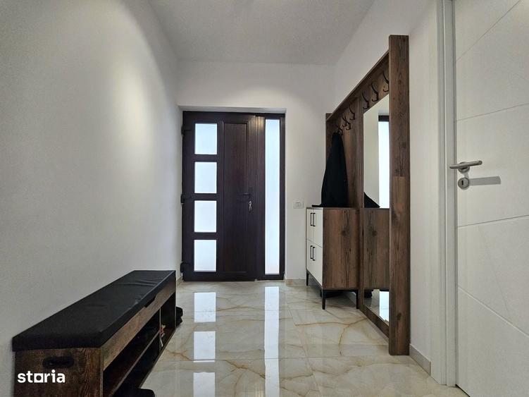 Casă cu 4 camere în Central
