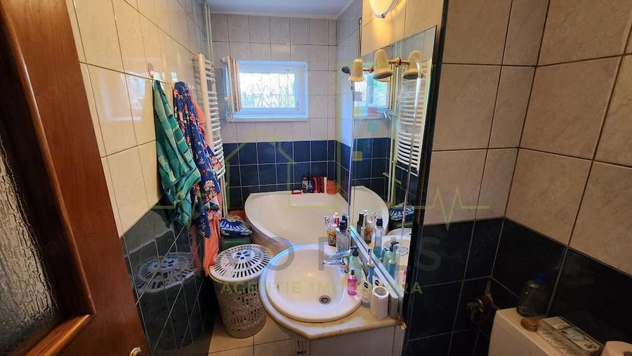 Apartament cu 2 camere semidecomandat în P-ța Unirii