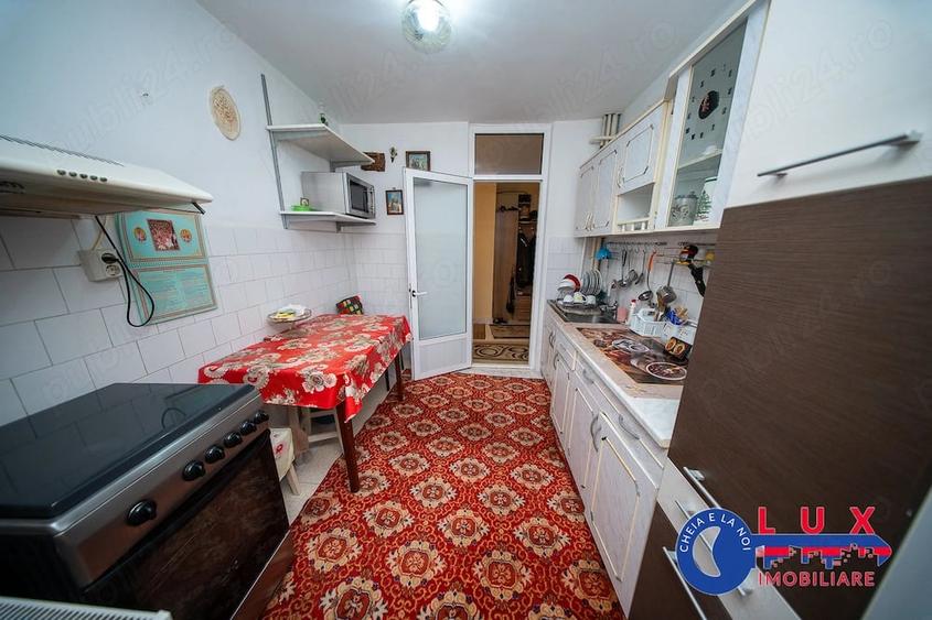 Apartament cu 2 camere decomandat în C5