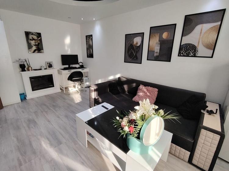 Apartament cu 3 camere decomandat în Berceni