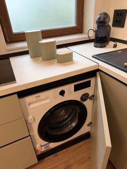 Apartament cu 3 camere decomandat în Trei Stejari