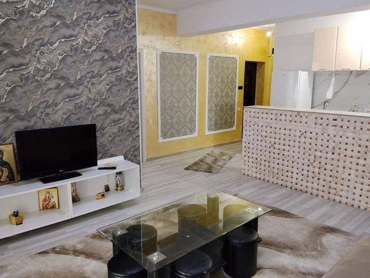 Apartament cu 2 camere decomandat în Exterior Vest