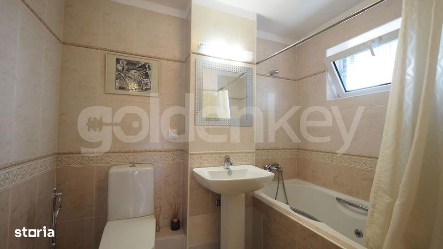 Apartament cu 5 camere, mobilat în Băneasa