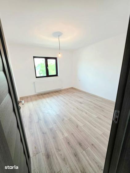 Casă cu 4 camere cu Teren 344 Mp în Berceni