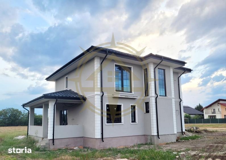 Casă cu 5 camere cu Teren 500 Mp în Corbeanca