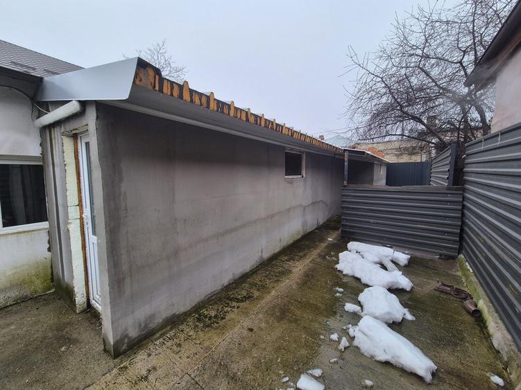 Casă cu 3 camere în Poșta