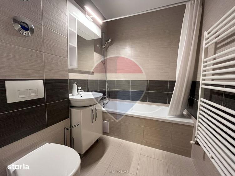 Apartament cu 2 camere decomandat în Noua