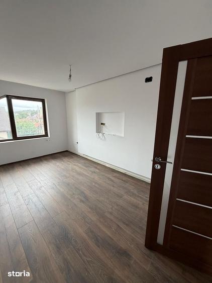 Casă cu 3 camere cu Teren 650 Mp în Central