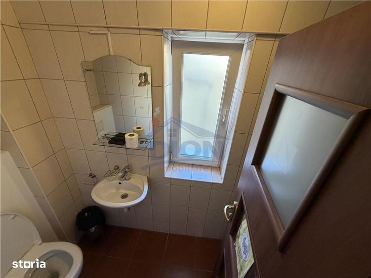 Apartament cu 4 camere în Unirii