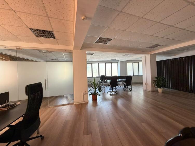 Birou, de 880 mp, în Cotroceni