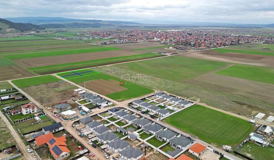 Teren intravilan - 14