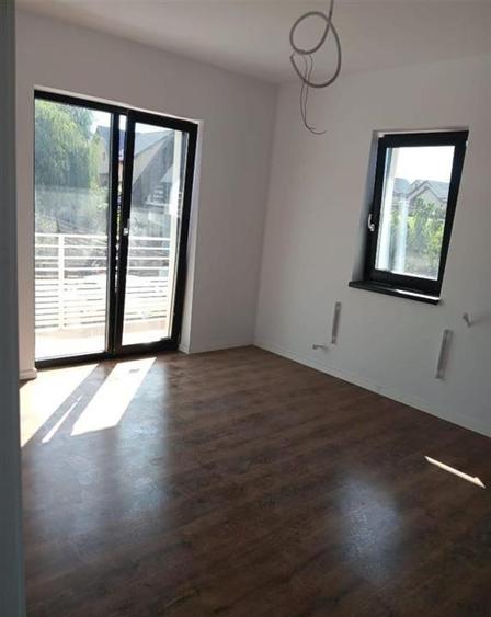 Miroslava vila la cheie  P+E su118mp Teren 440mp zona Trans Anapet - 15