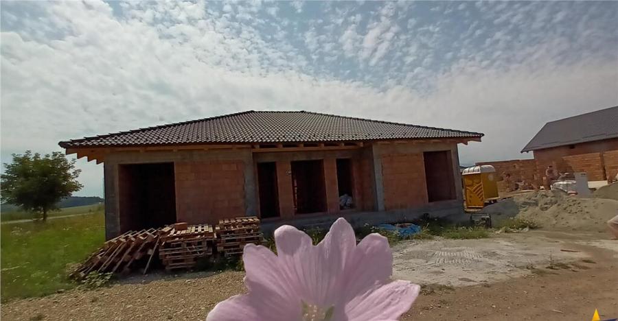 Casa la 15 minute de Brasov, DJ 112A, la rosu sau finalizata - 12