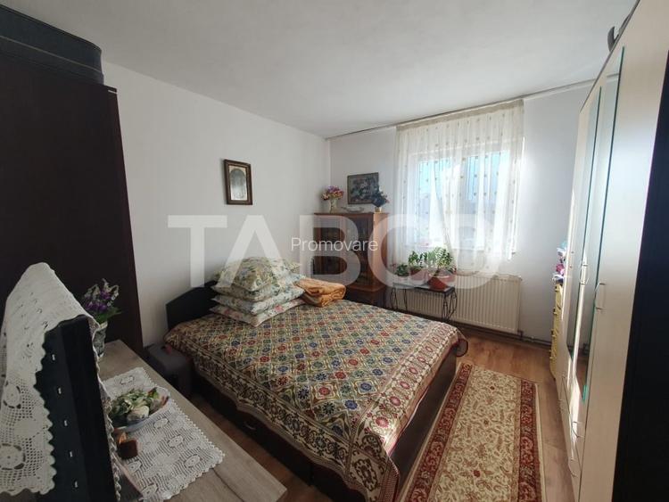 Apartament de vanzare 2 camere decomandate etaj 2 zona Parcului Apartament de vanzare 2 camere decomandate etaj 2 zona Parcului