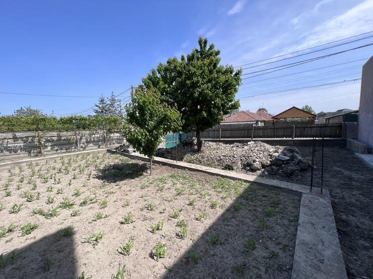 Teren 3500 mp Str Delfinului Foarte Aproape De Lacul Sutghiol - 40