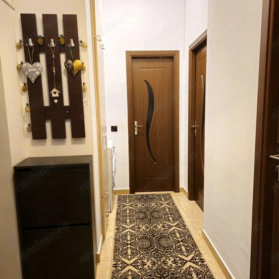 Apartament 2 camere decomandat. Loc de parcare inclus - 10