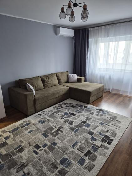 Inchiriere garsoniera renovata 40mp zona Teatru Masca - 2