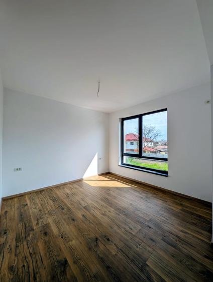 Parc,promenada-Chiajna,case elegante P+E+M gata de mutare,finisaje calitative - 5