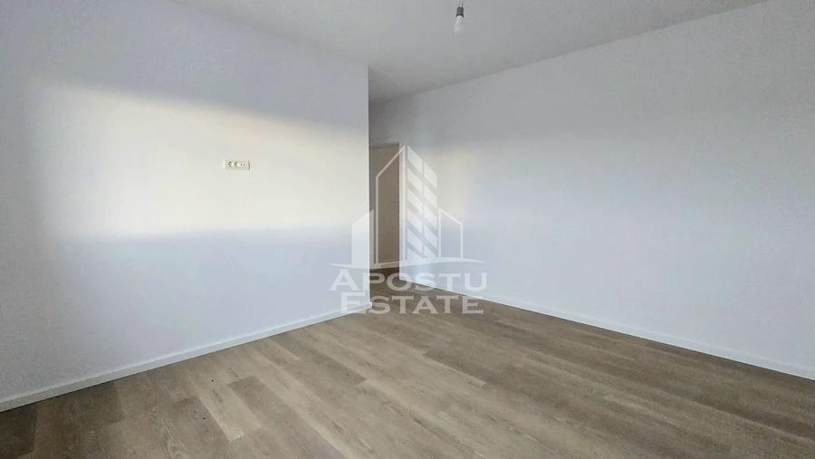 Jumatate de duplex pe parter cu 3 camere si 2 bai, Sag - 8