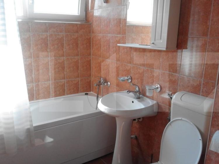 Apartament de vanzare, cu 2 camere, 48 mp, zona Soarelui - 5
