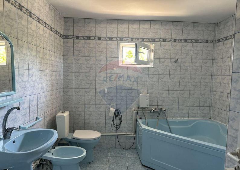 Casa spa?ioasa in Ciritei, gata de mutat - 5