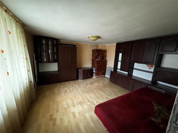 CASUTA MODESTA CAMPINEANCA - 6