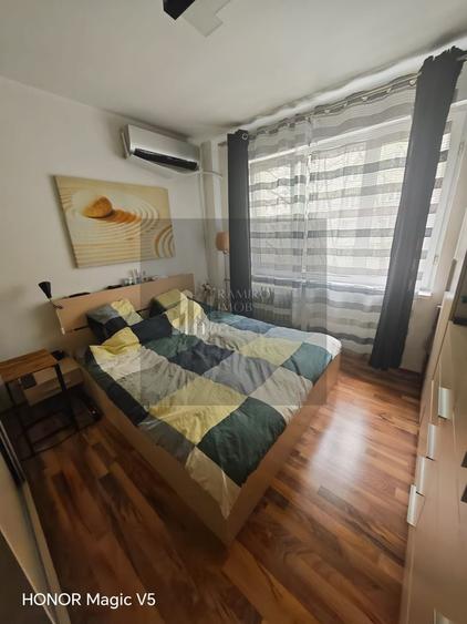 Apartament 3 camere decomandat An 1982 Anvelopat Etaj 1 Titan - 1