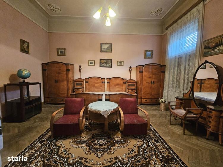 Vand apartament deosebit, la casa, etajul 1, Bulevardul Decebal - 5