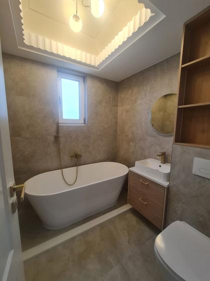 Vand apartament cu trei camere in bloc nou mobilat si utilat - 4