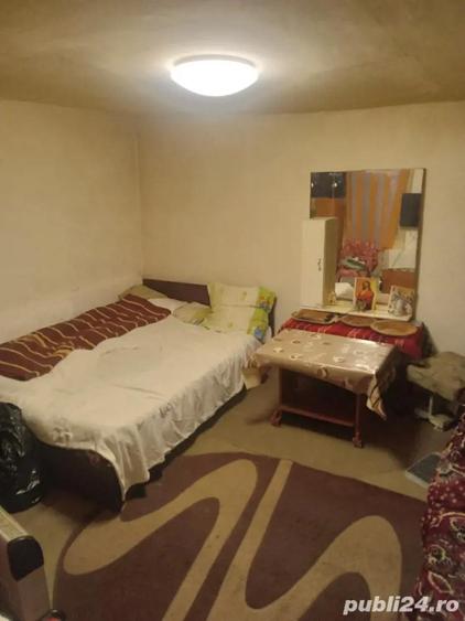 inchiez camera la curte in Colentina - 5