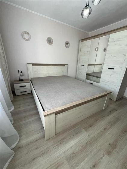 Inchiriere Apartament cu 3 camere Podu Ros - 1
