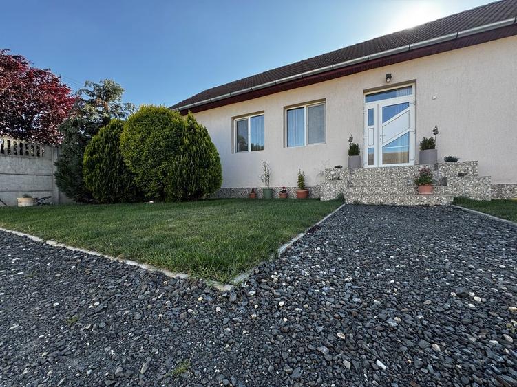 Casa in Felnac renovata si utilata - 2