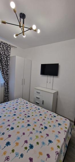 Inchiriez apartament 2 camere - 6