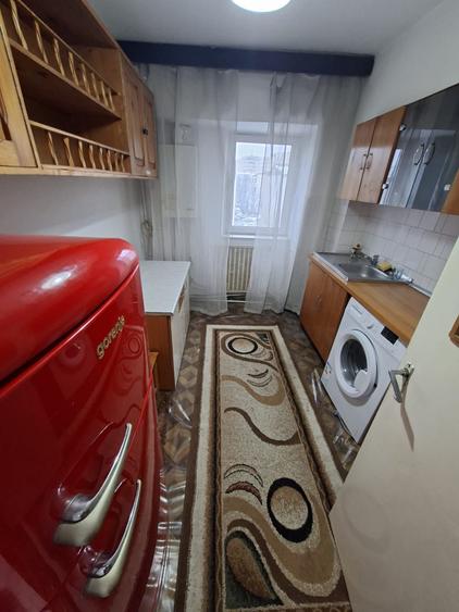 Apartament cu 2 camere, decomandat, Nicolina - 3