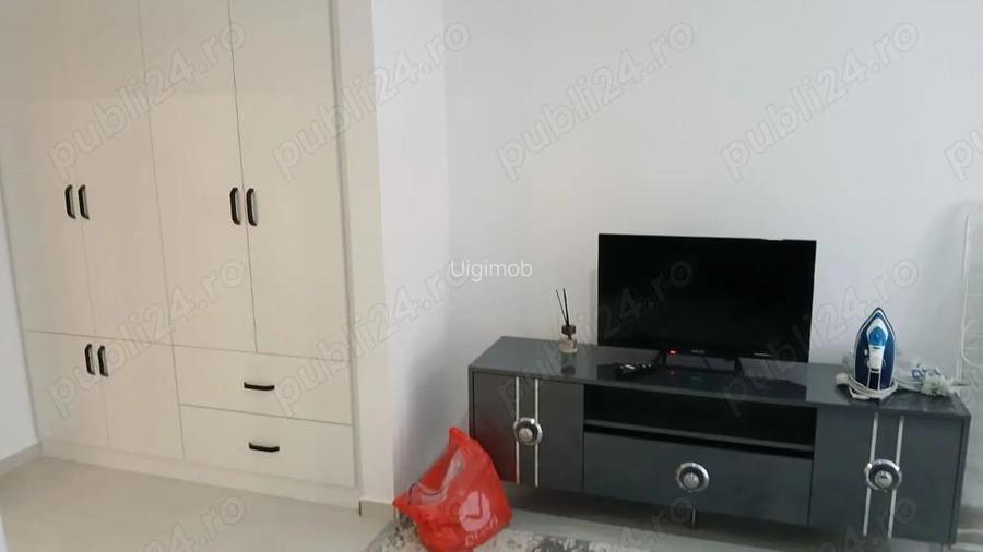 Garsoniera la 5 minute de statia de metrou Nicolaie Teclu etaj 7