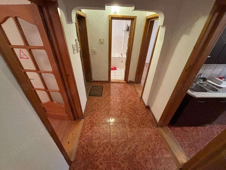 Apartament de vanzare - SUD - 3 camere - Decomandat - 1