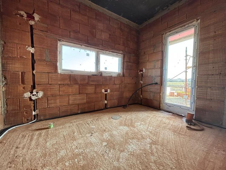 Duplex 3 camere, 76mp utili, teren 285mp, P+Pod in Bucovat - 9