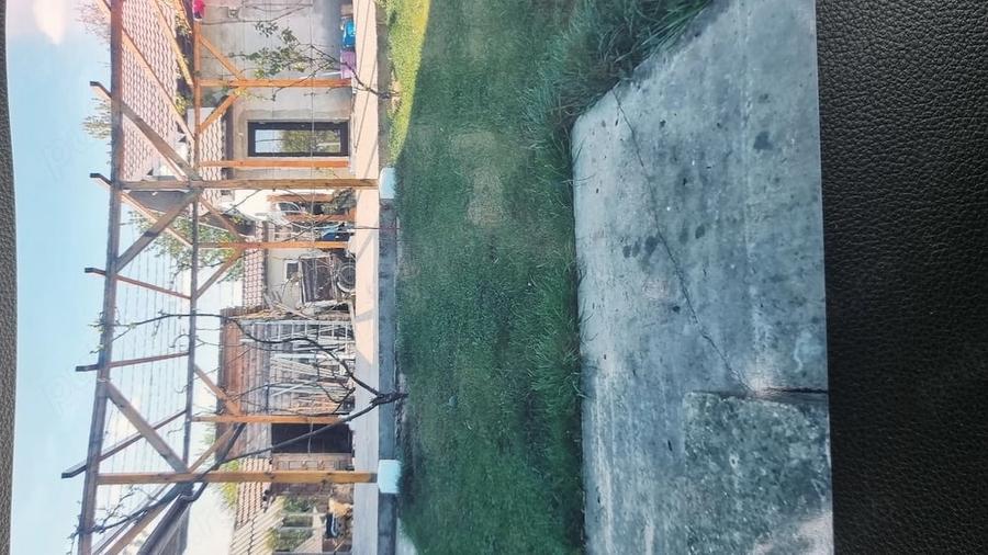 Casă cu Teren 1000 Mp în Perișoru