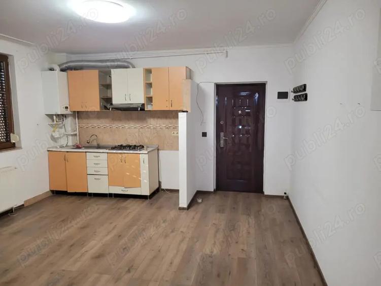 CHIRIE 2 camere Carpati II, parter (micut), imediat ocupabil, doar cu mobila de bucatarie - 1